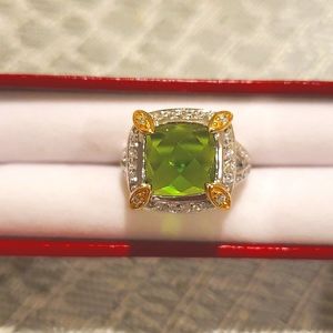 Anillo de Plata 925,grande de moda,circonio de imitacion verde esmeralda.Talla 7